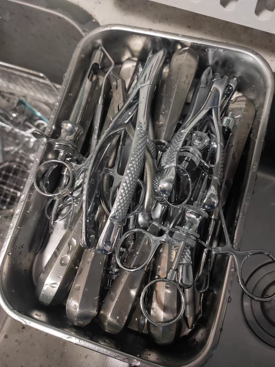 手術器械